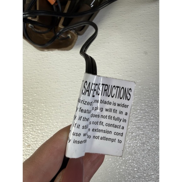 Very Unique Antique Lamp. Vintage Metal Very Heavy - Picture 8 of 16